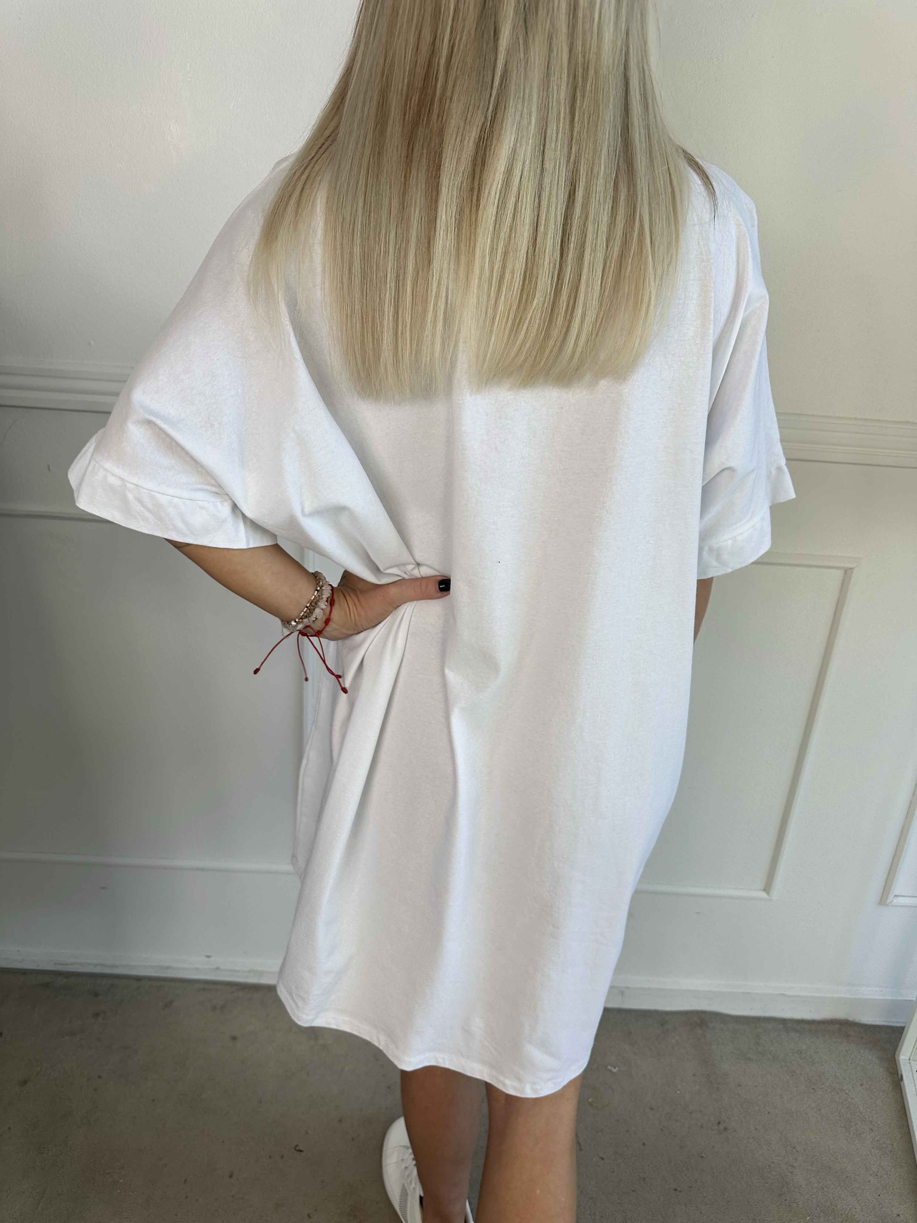 Mintu Dress - T-shirtklänning i bomull med similisten